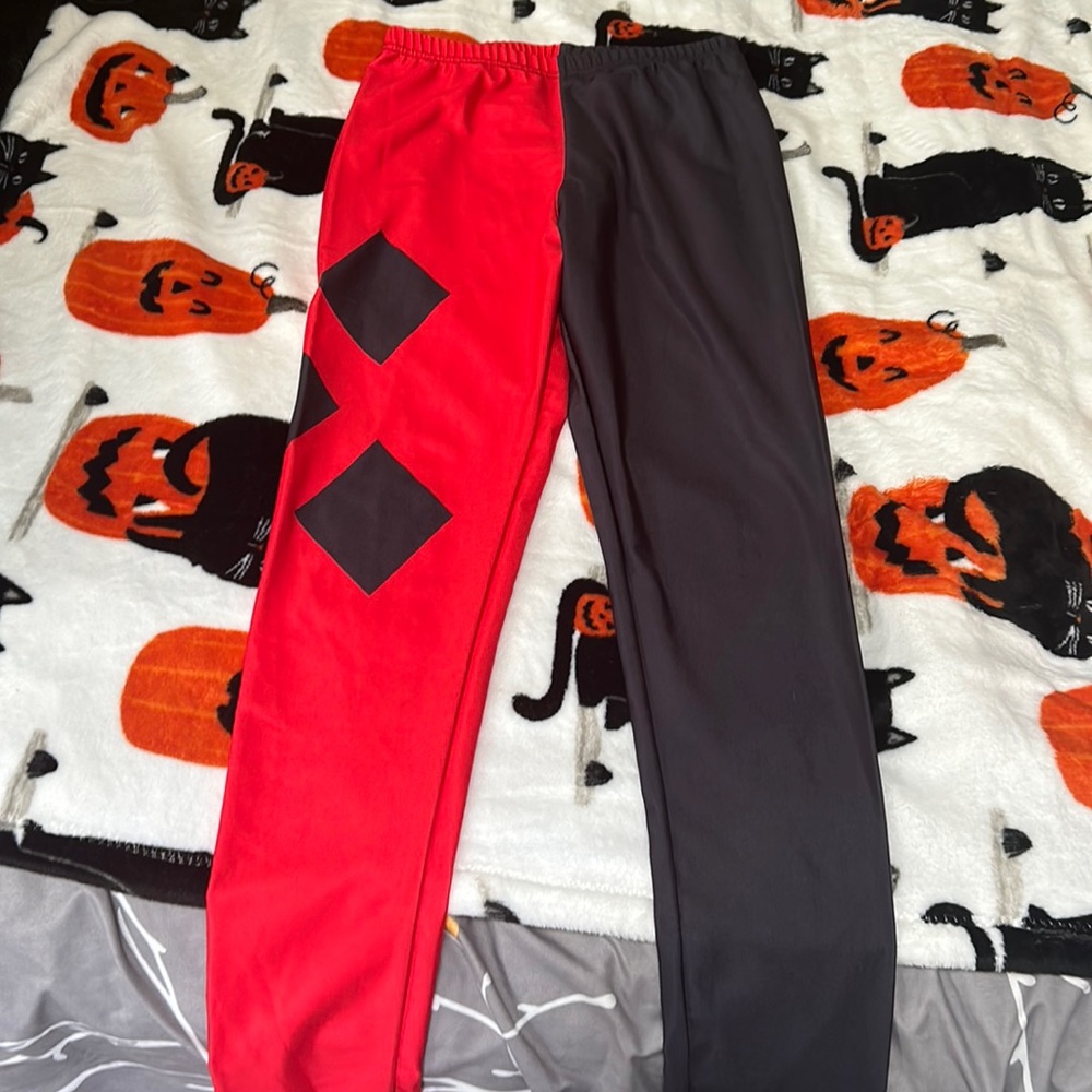 Harley Quinn leggings, like brand new only wore once for small amount of time.